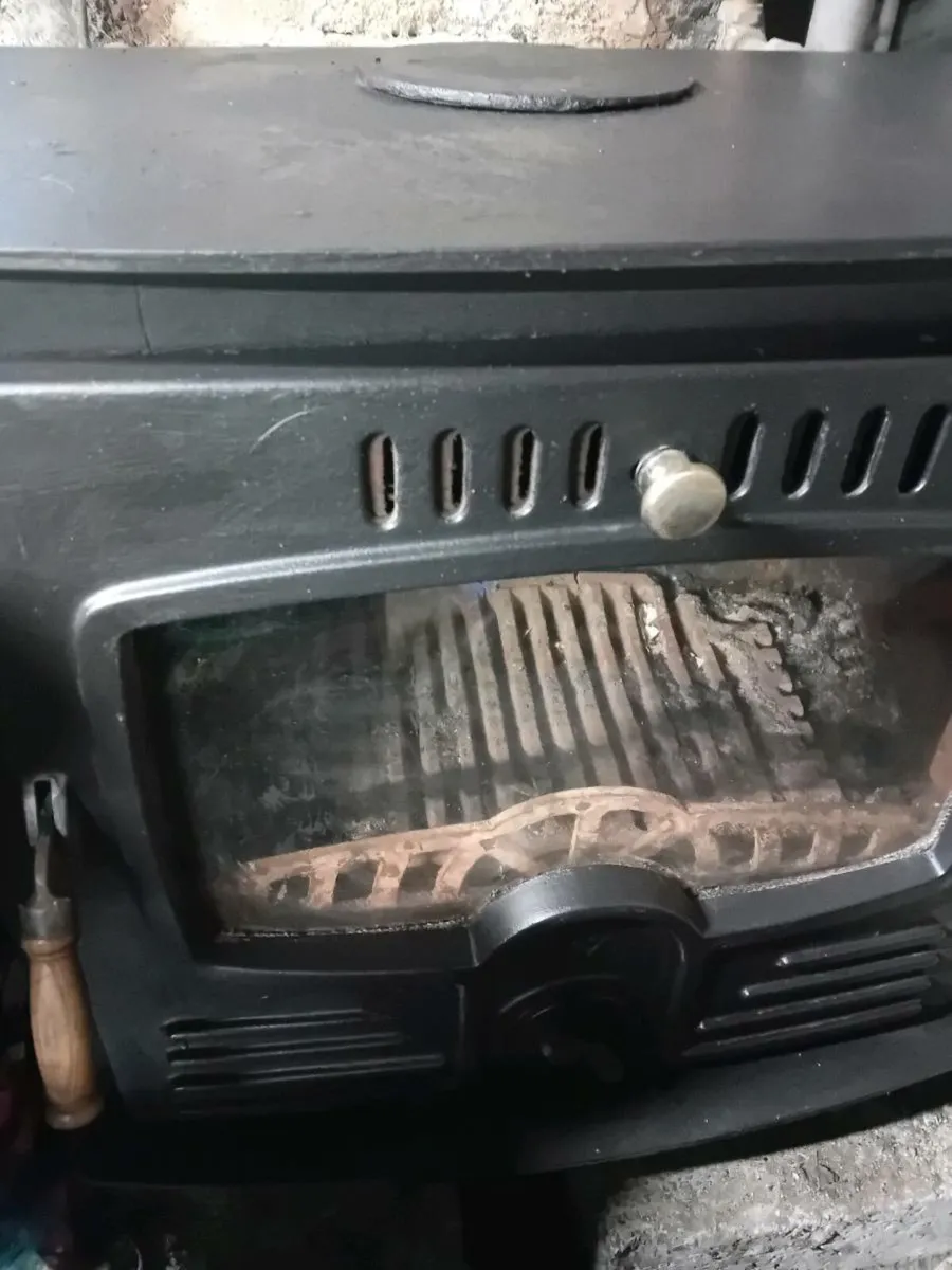 Stove - Image 1