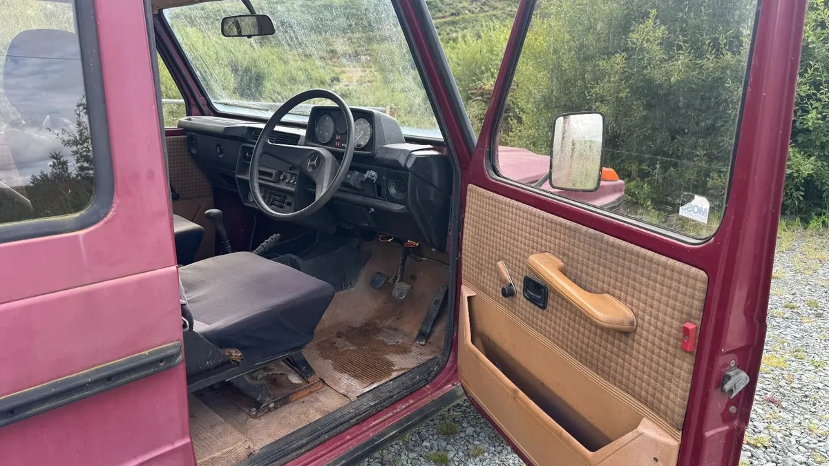 Mercedes-Benz G-Wagon 300GD SWB  W460 - Image 2