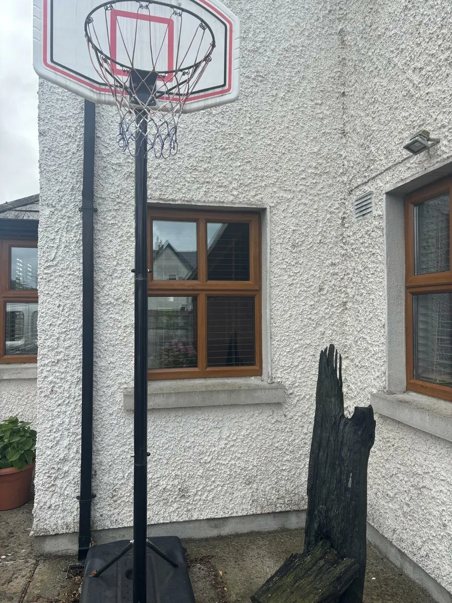 Basketball hoop - Image 2