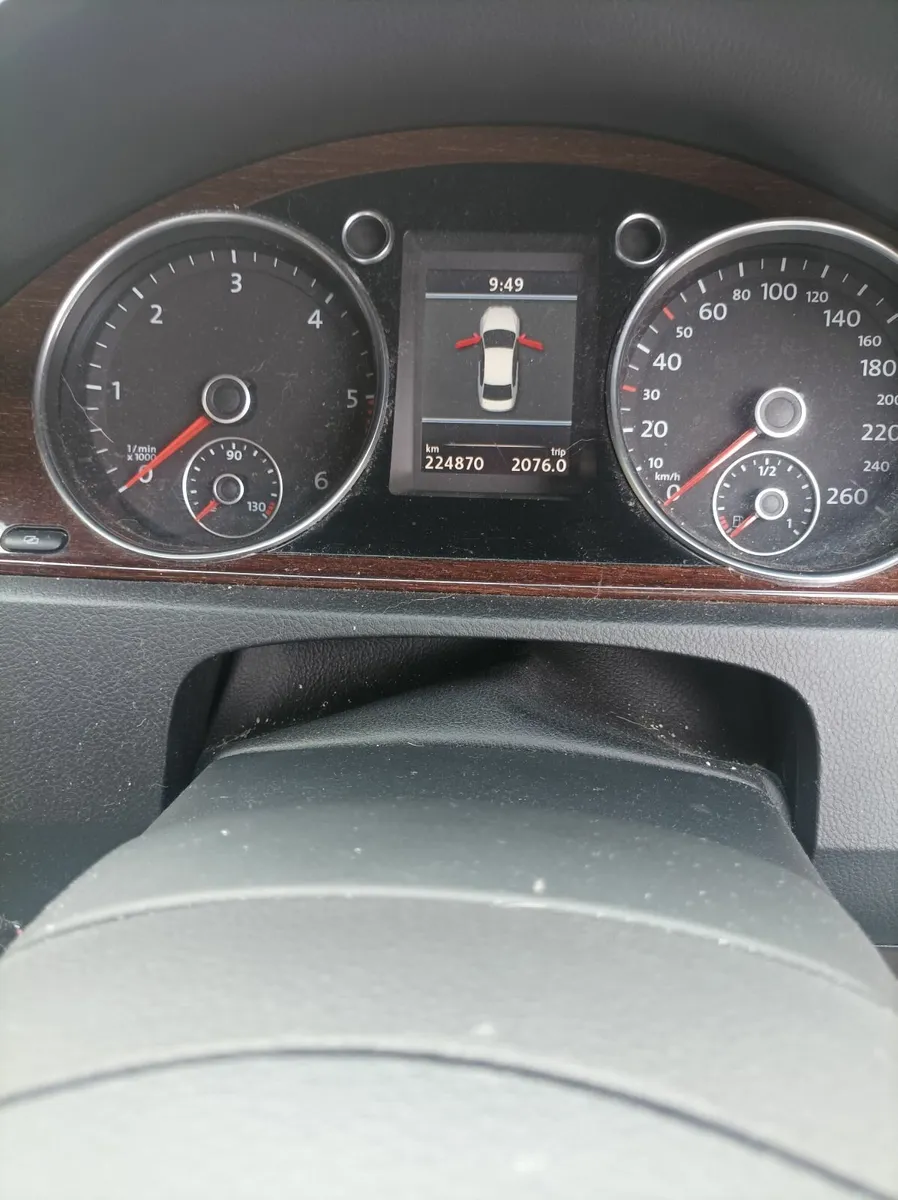 Volkswagen Passat 2011 - Image 4