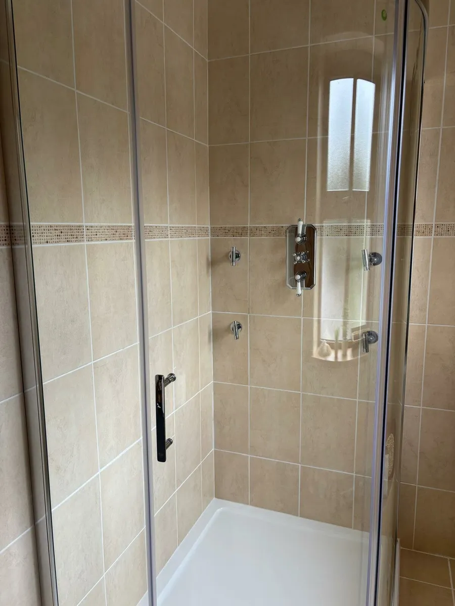 Complete Shower Set - Image 1