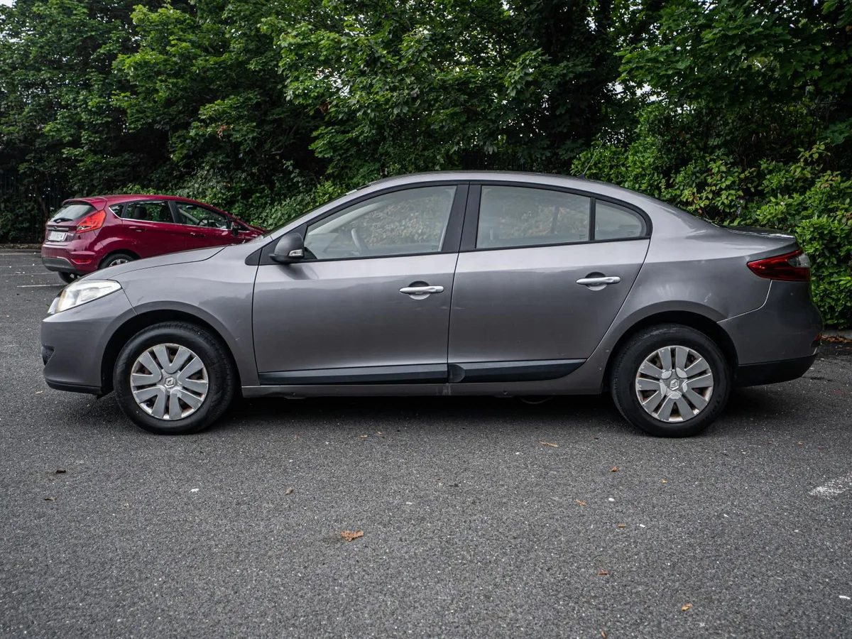 Renault Fluence 2012 - Image 4