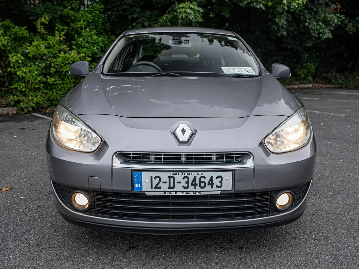 Renault Fluence 2012 - Image 2