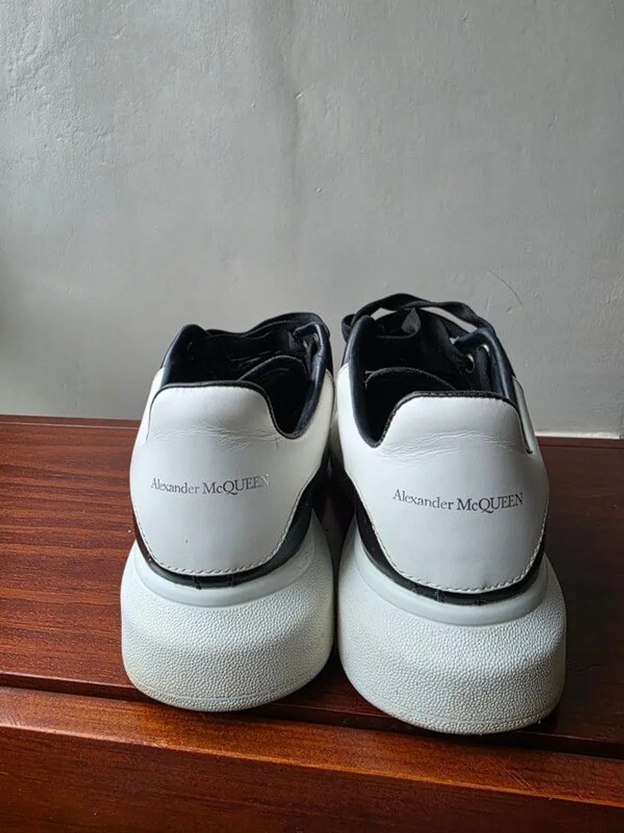 Alexander mcqueen black and white - Image 3
