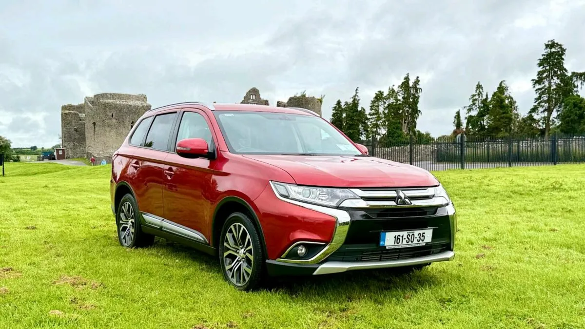 Mitsubishi Outlander  161 Diesel  4WD  7 Seater - Image 1