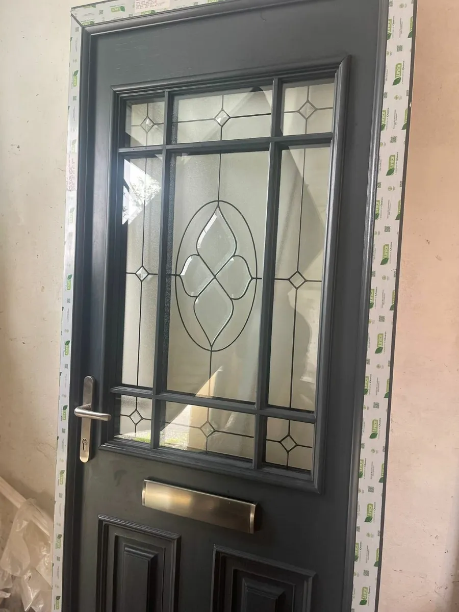 Composite front door - Image 1