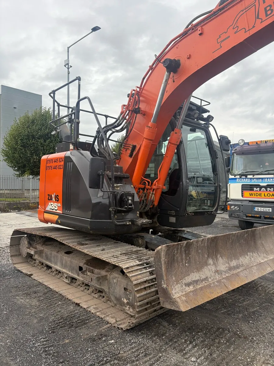 Hitachi 135–6 blade - Image 1