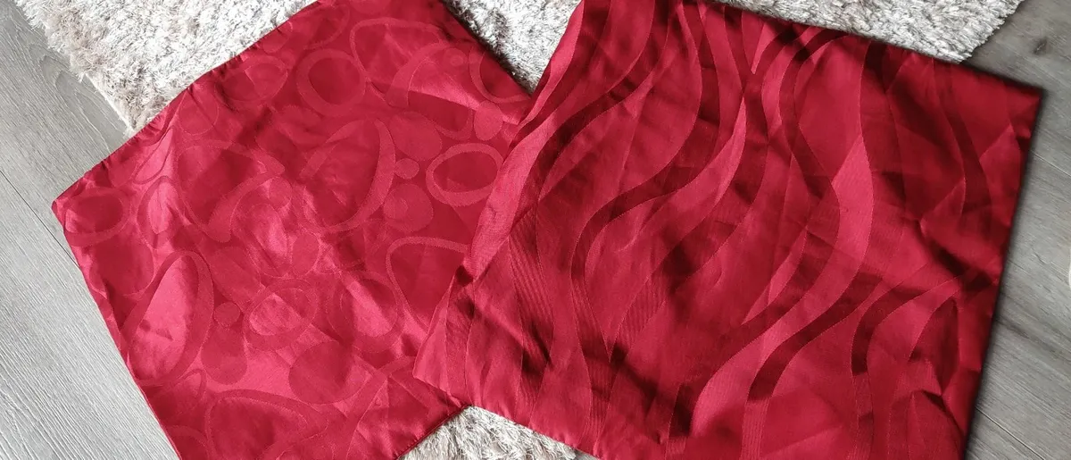 Pillow cases never used - Image 1