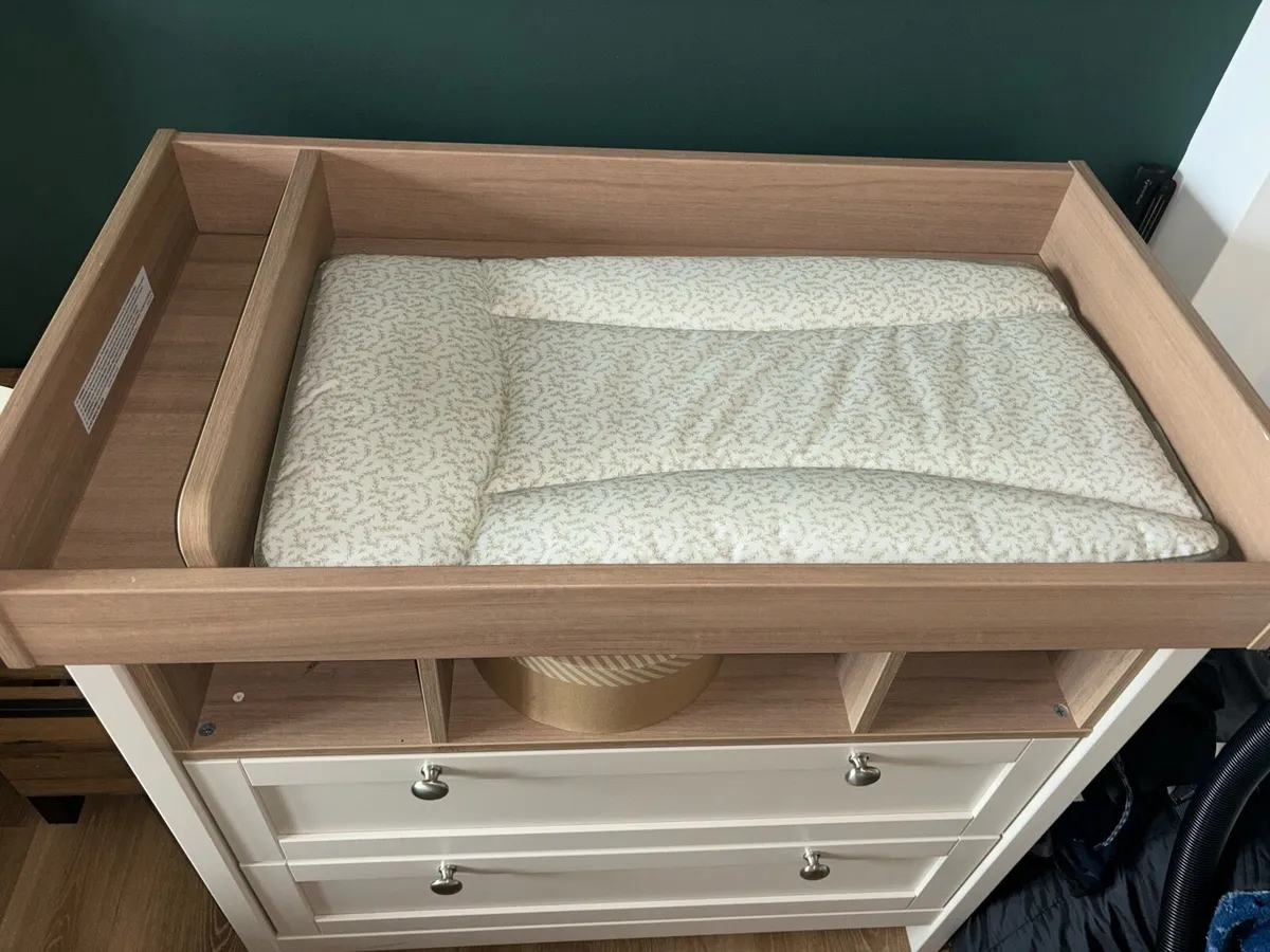 Mamas & Papas Baby Changing Table - Image 2