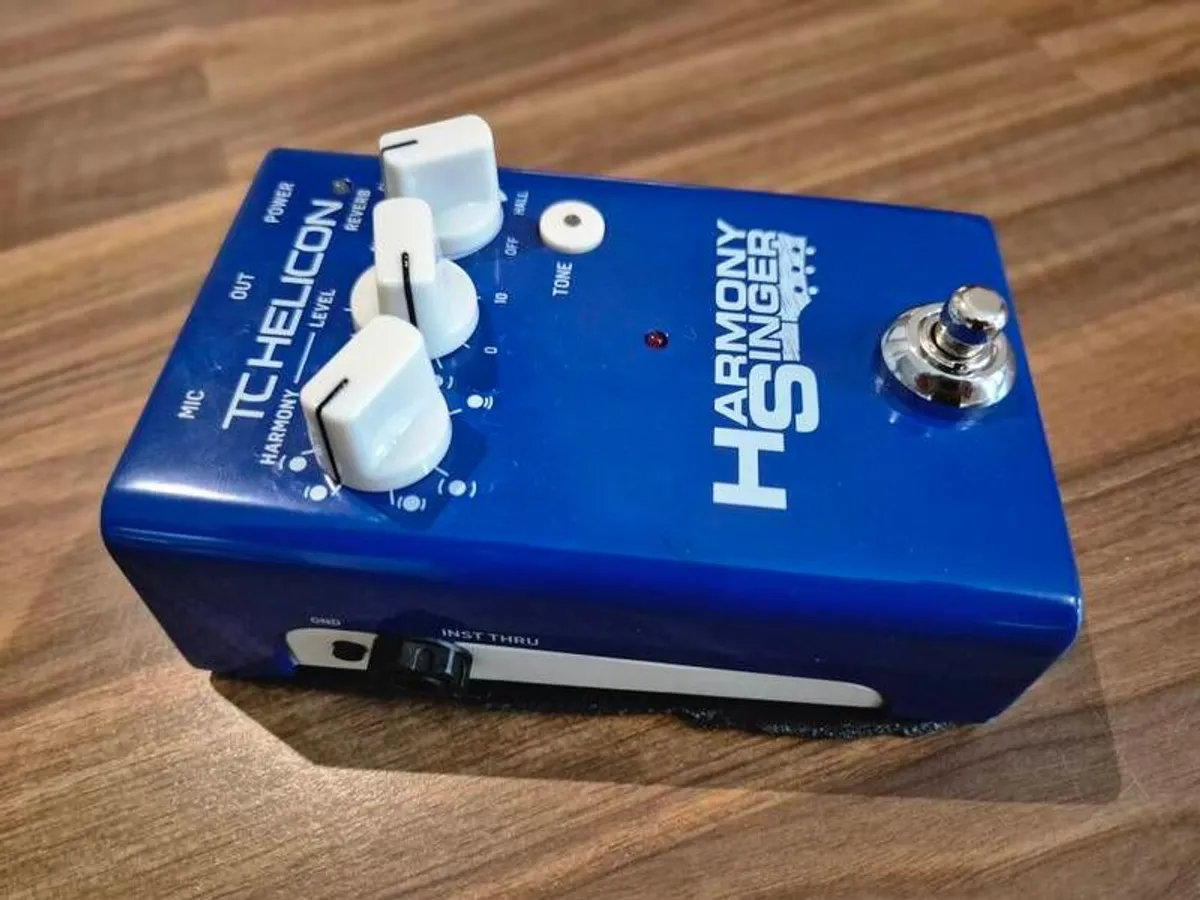 TC Helicon Harmony Singer 2 Vocal Processor - Image 1