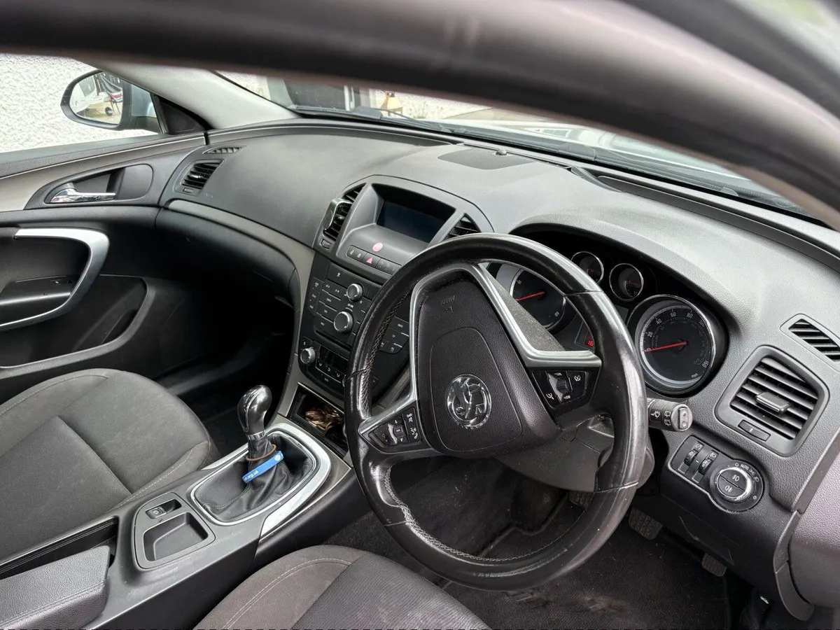 Vauxhall Insignia 2011 - Image 1