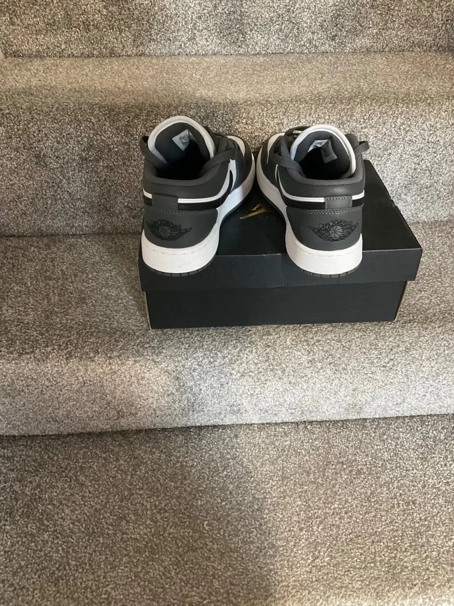 Nike trainers , size 5:5, worn once - Image 2