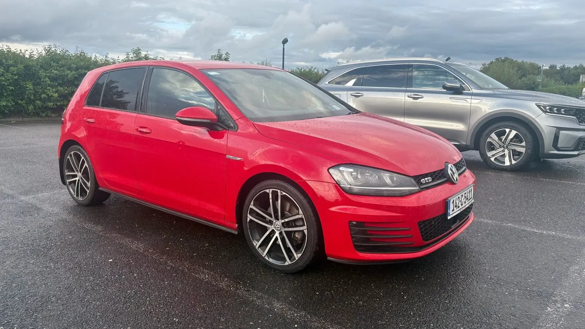 Volkswagen Golf GTD - Image 2