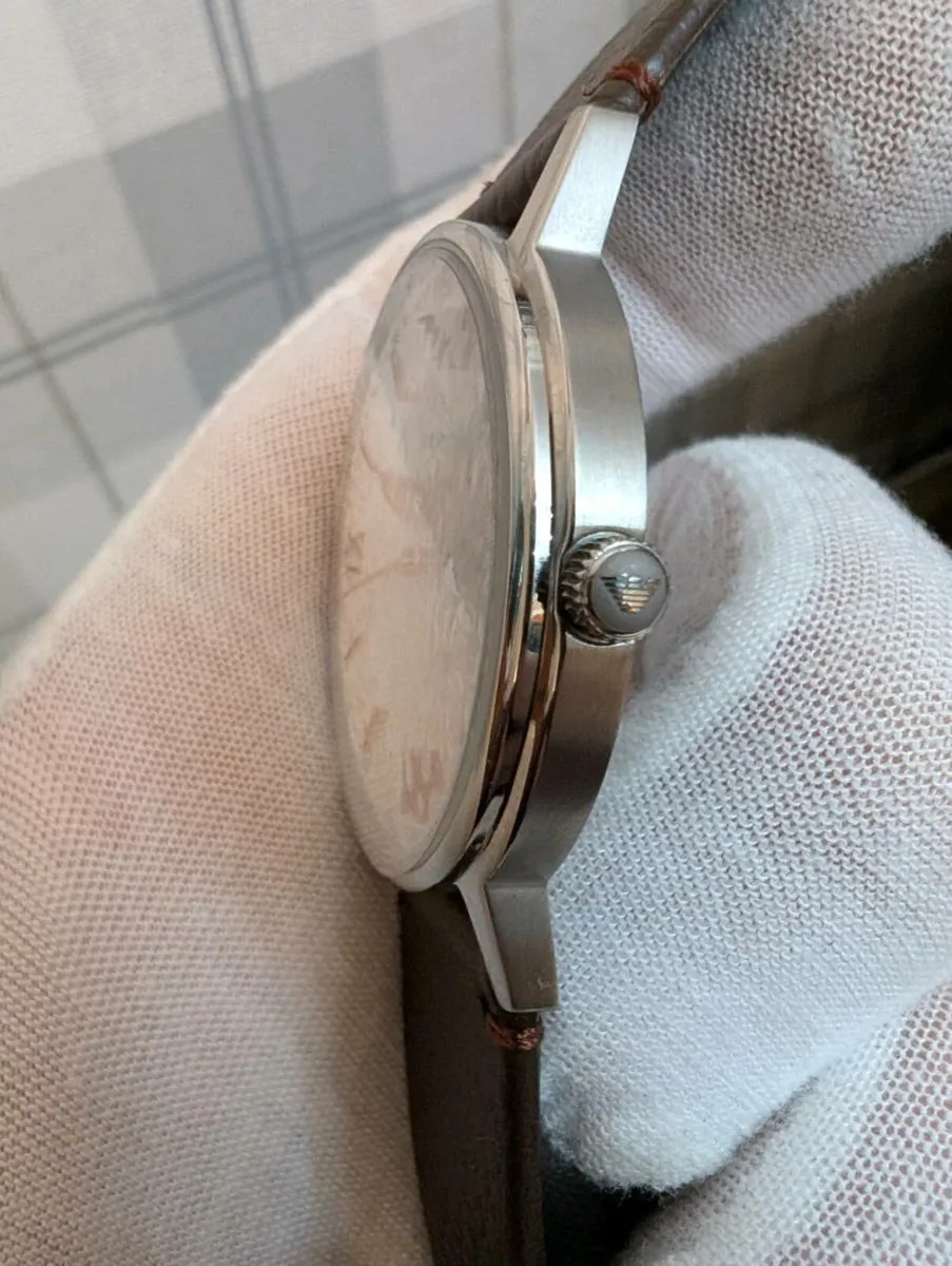Emporio Armani Classic Men's Watch As New - Image 4