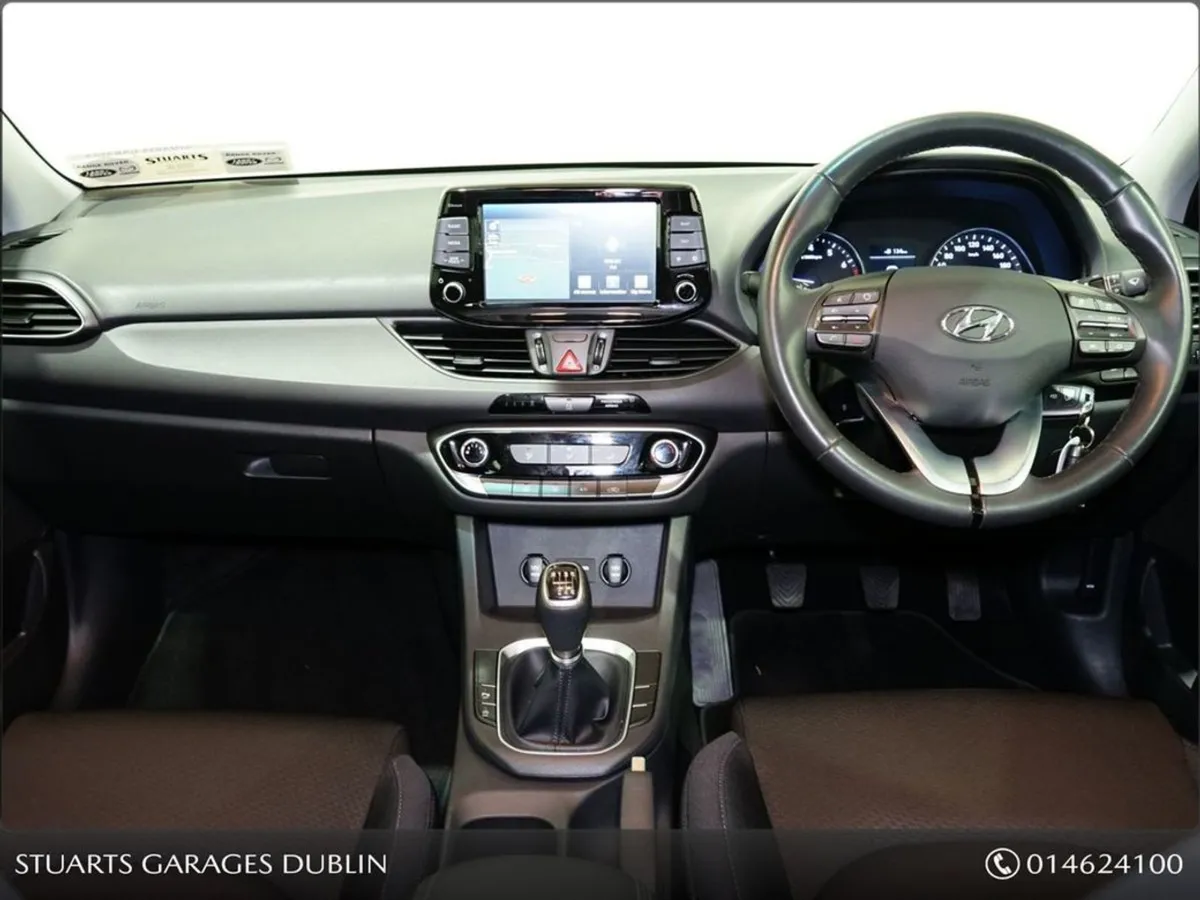 Hyundai i30 I30 Fastback 5dr fire Red  Apple Carp - Image 4
