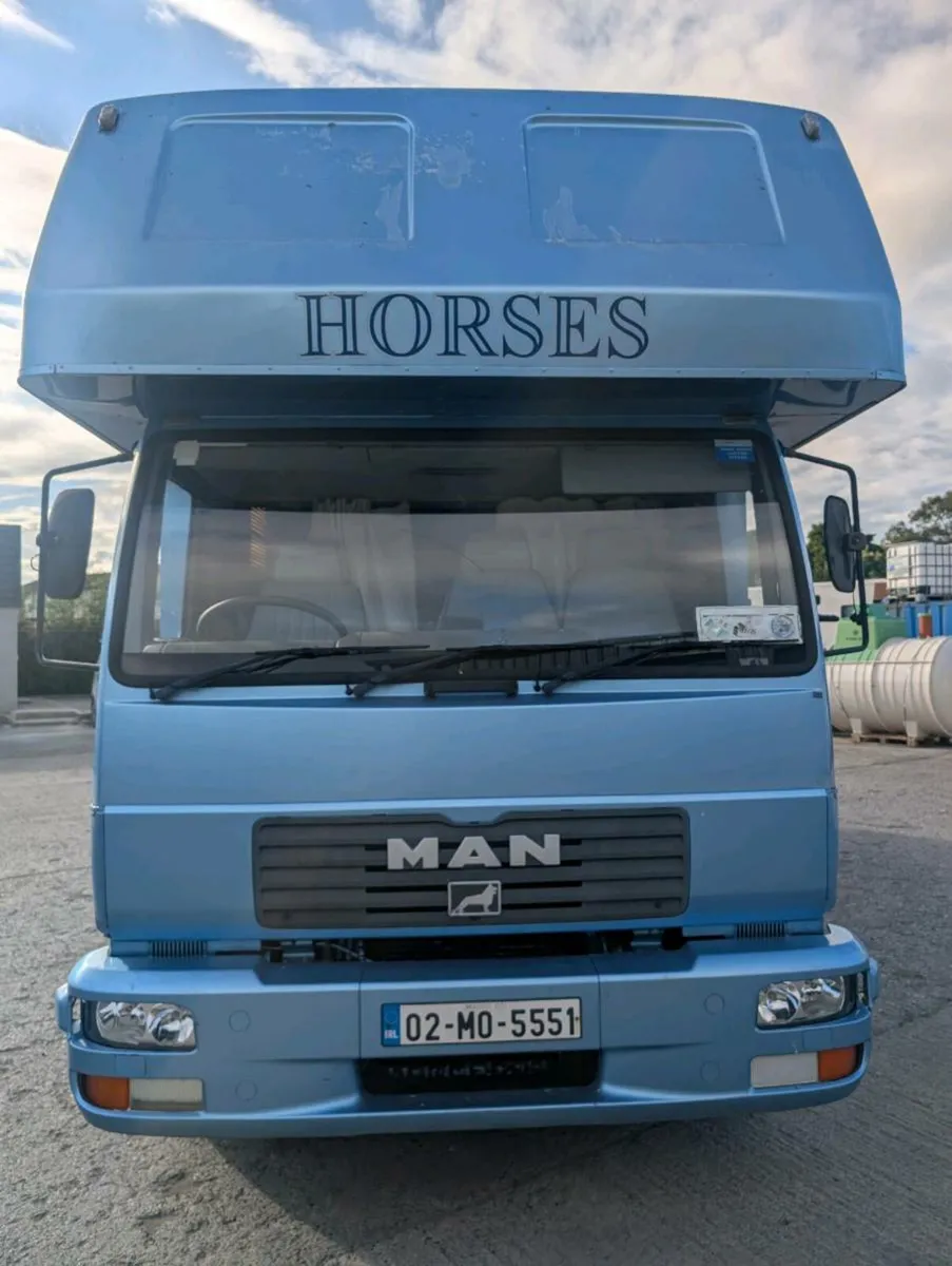 Horse truck - Image 3