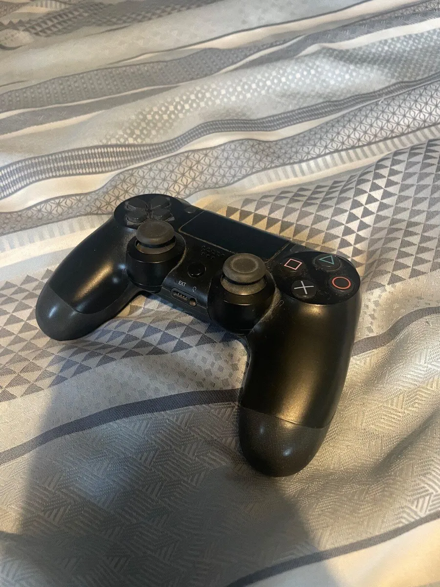 PlayStation 4 Remote - Image 2