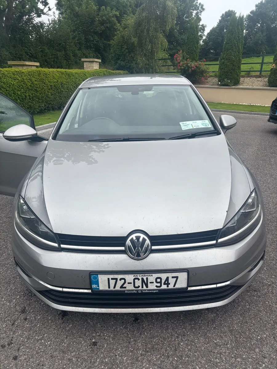 172 Volkswagen Golf 1.6 TDI SE 115BHP Silver - Image 1