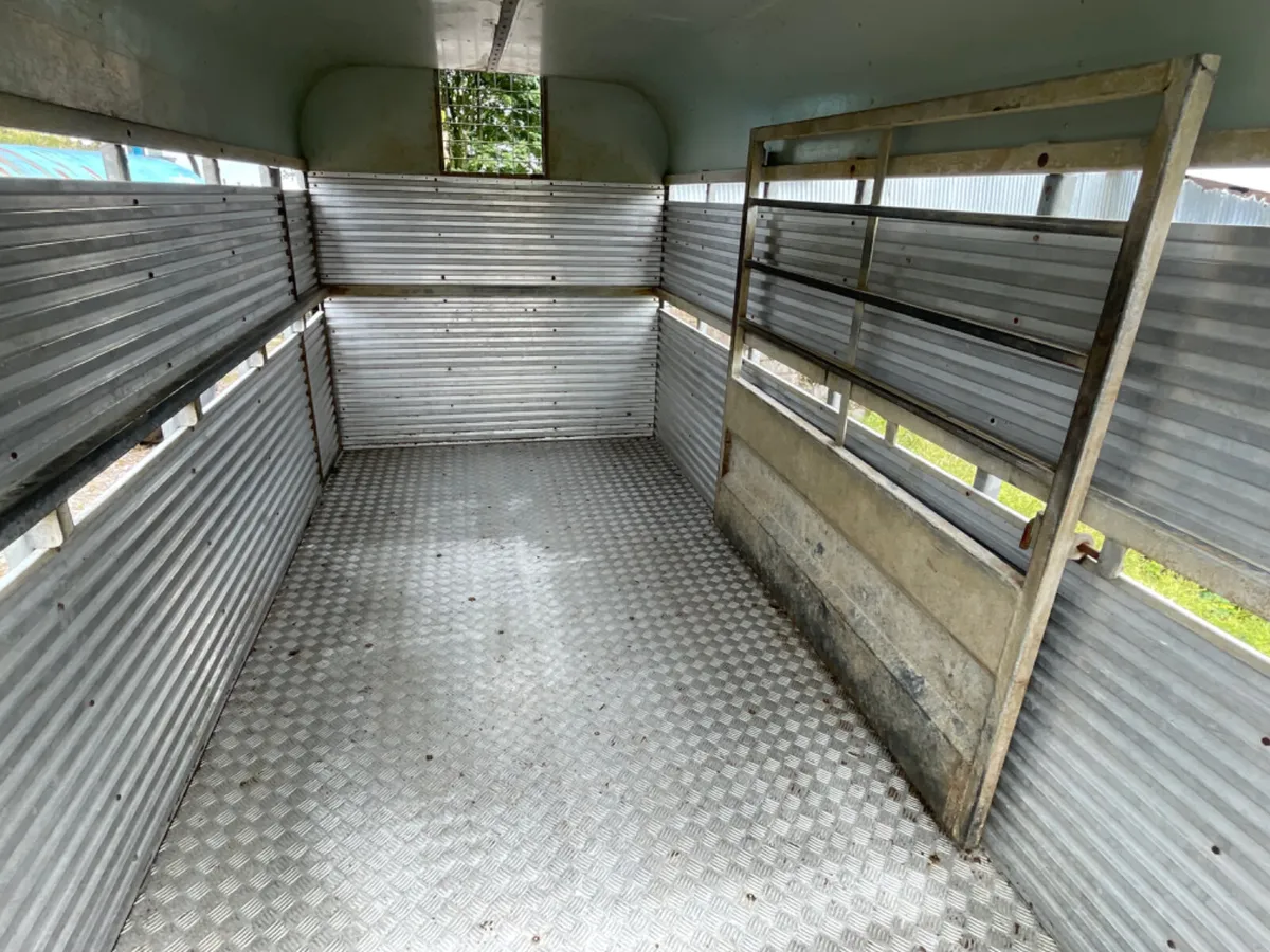 Porter 13ft x 5ft 9” cattle trailer - Image 4
