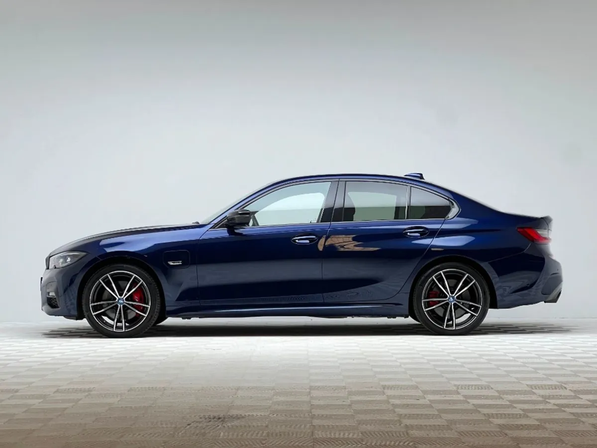 BMW 3 Series 330E M Sport PRO Edition - Image 4
