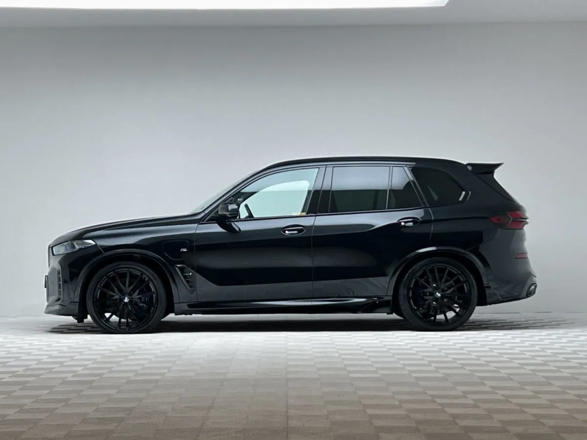 BMW X5 50E M Sport Xdrive  pan Roof - Image 4