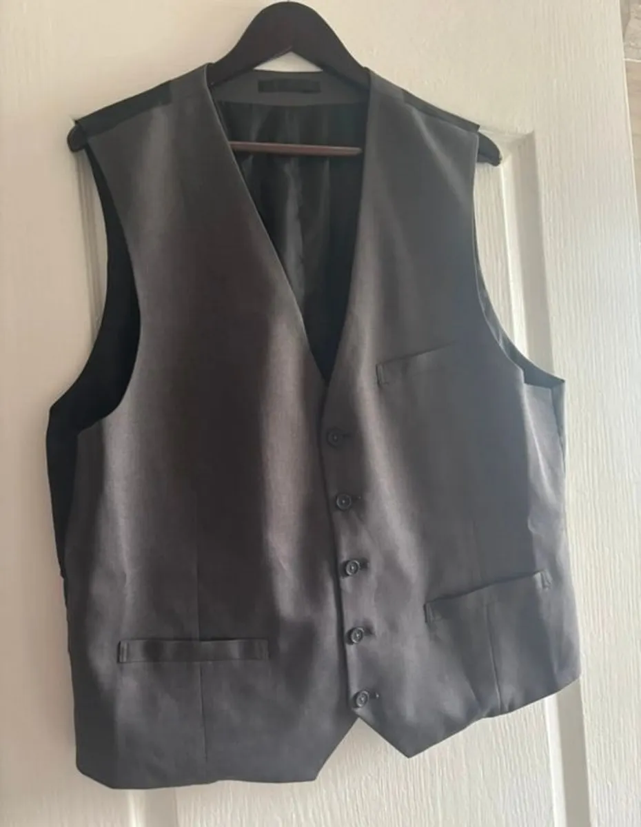 Mens Suit - Image 2