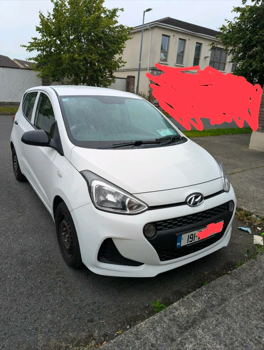 Hyundai i10 2019 hatchback - Image 2