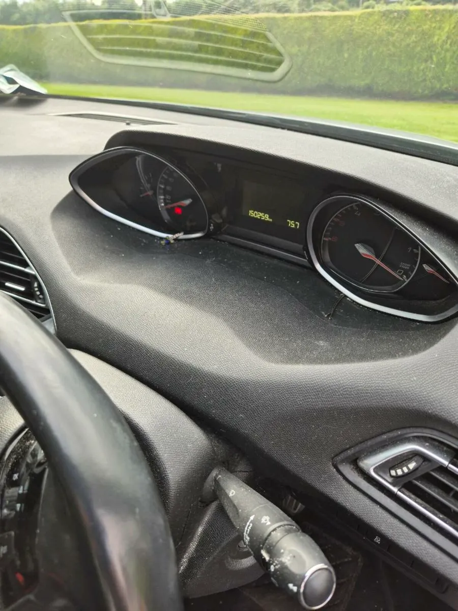 Car - Image 1