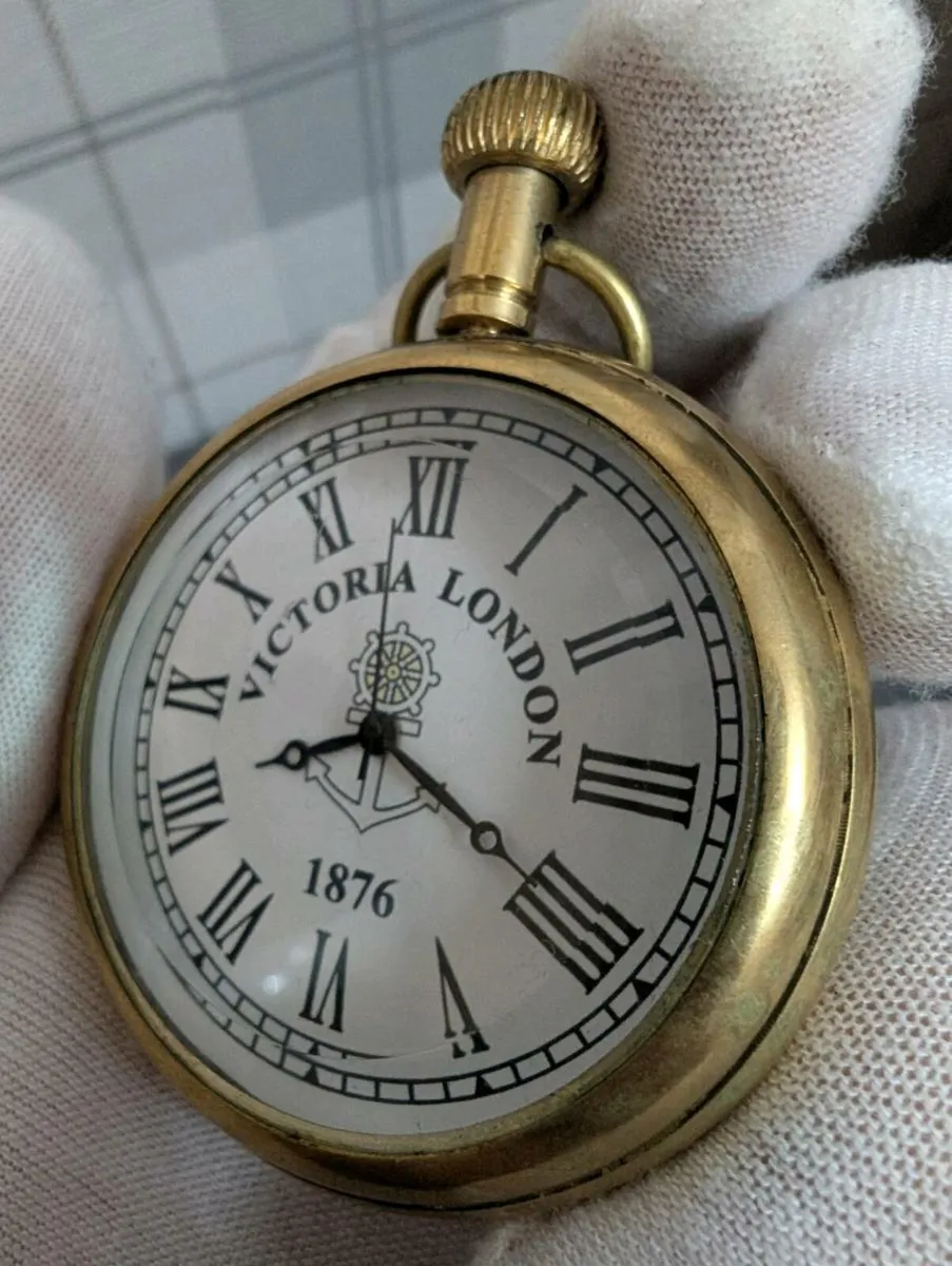Victoria London 1876 brass pocket watch - Image 2