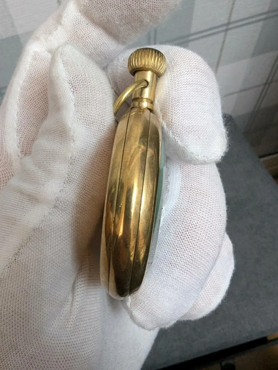 Victoria London 1876 brass pocket watch - Image 3