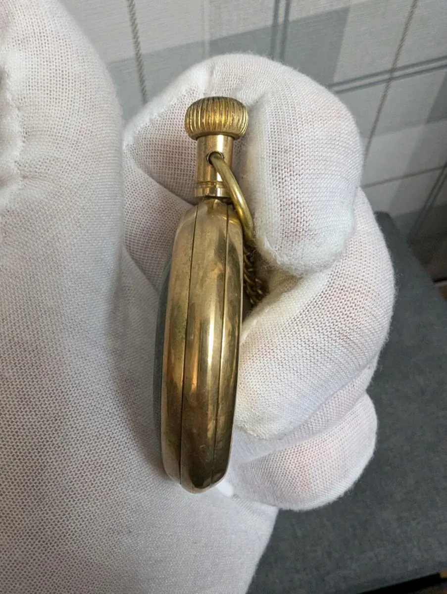 Victoria London 1876 brass pocket watch - Image 4