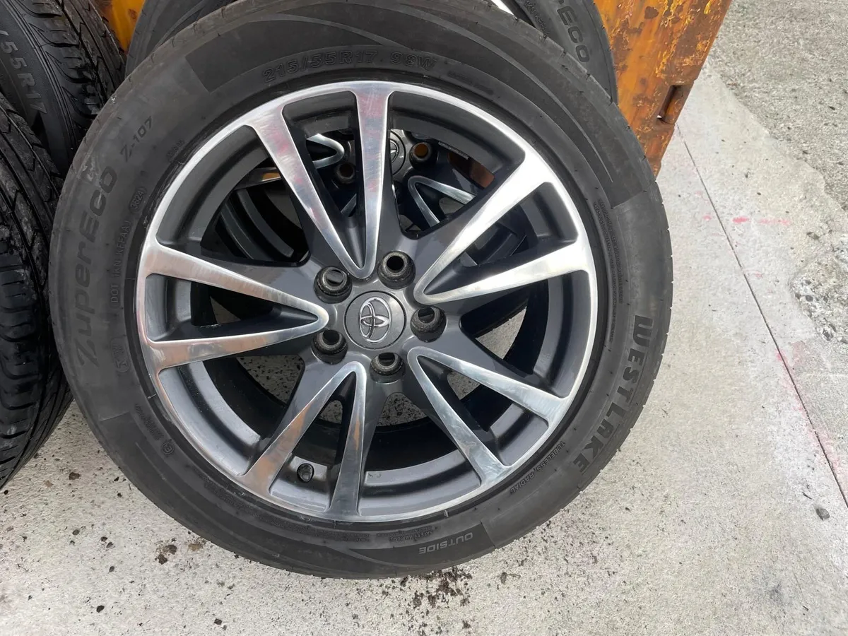 Toyota Avensis Alloy Wheels & Tyres 215/55R17 - Image 1