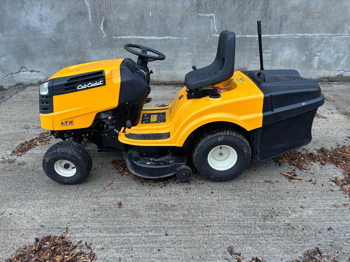 Cub cadet LT2 - Image 1