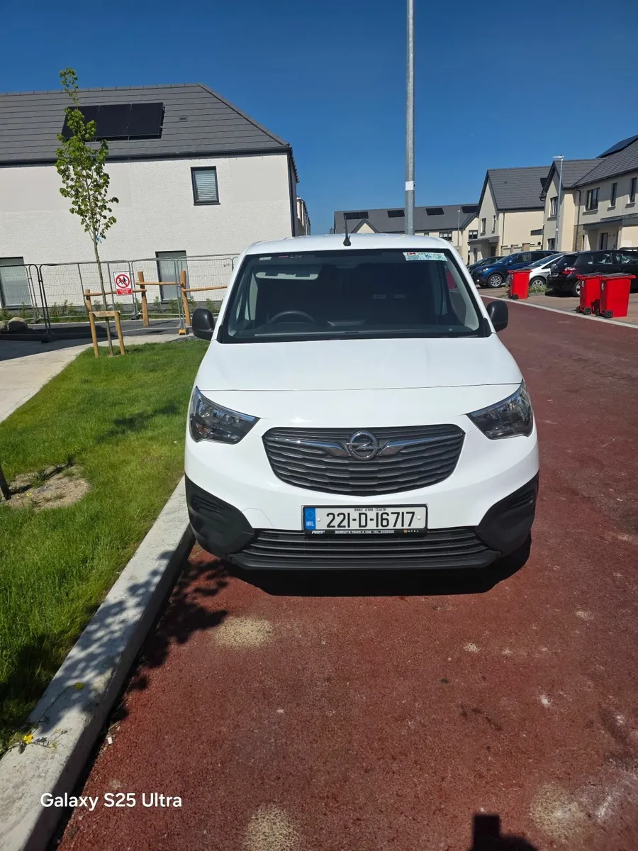 Opel Combo 2022 - Image 2