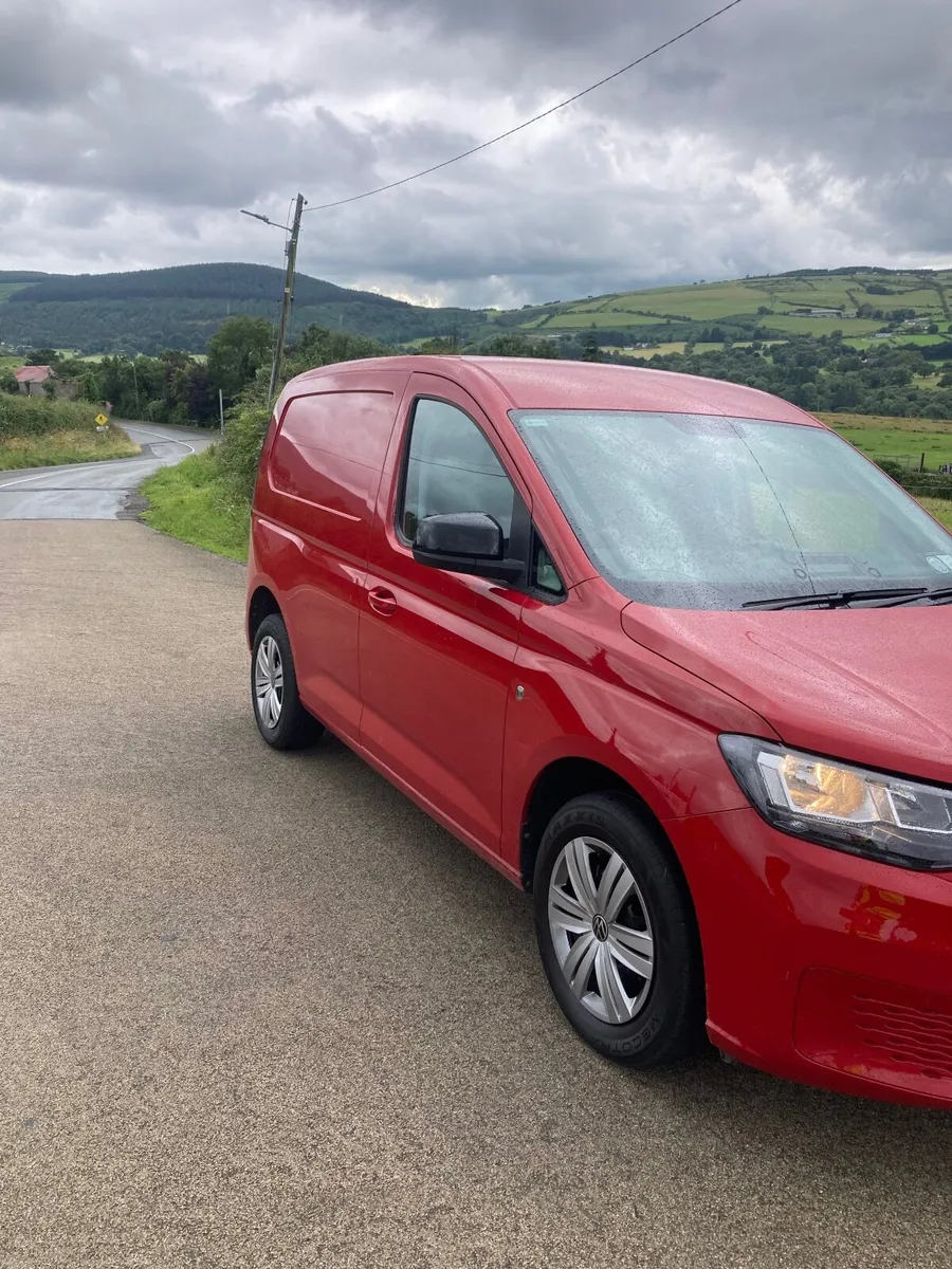 Volkswagen Caddy 2023 - Image 3