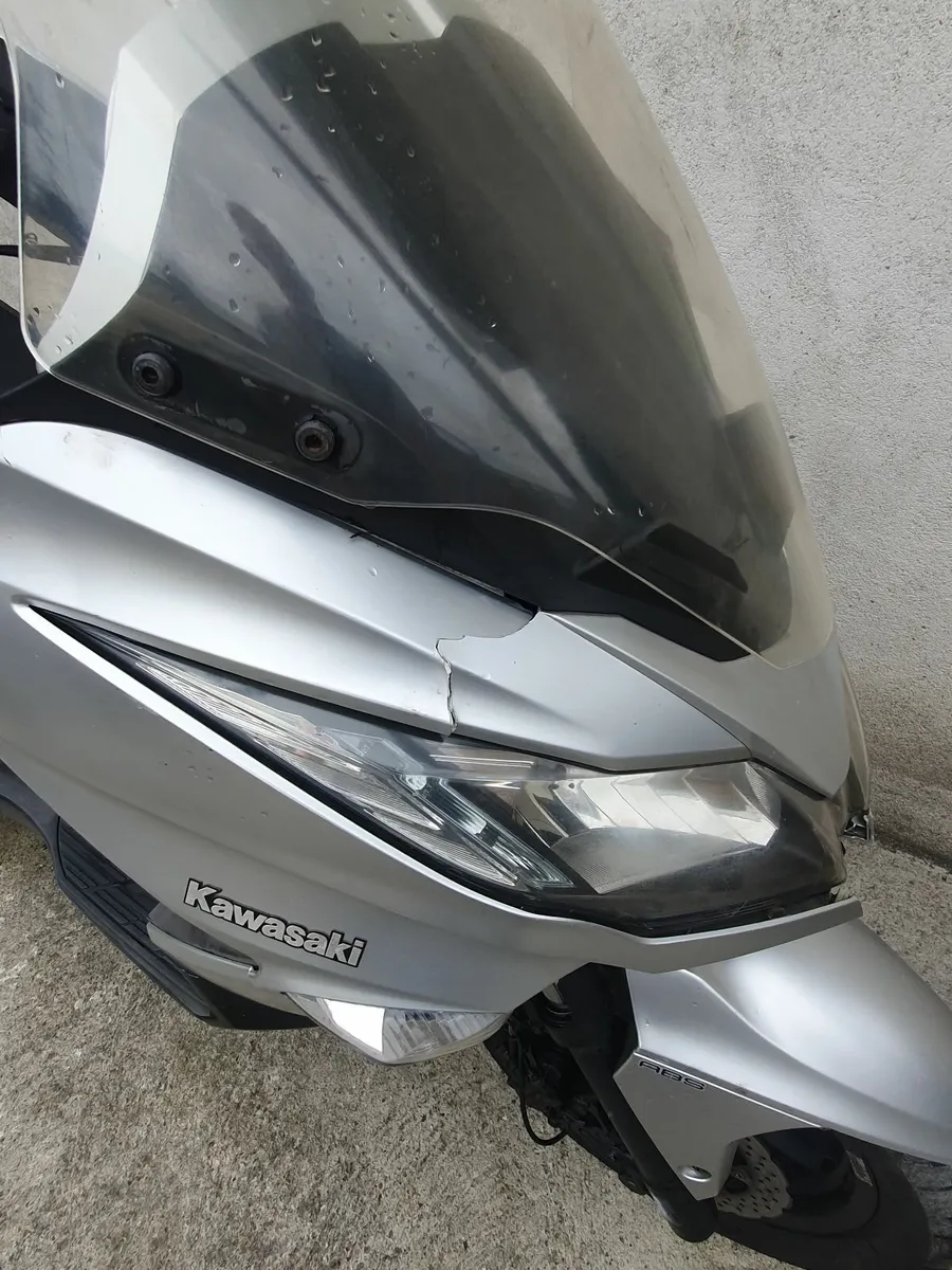 Kawasaki j300 2014 - Image 2
