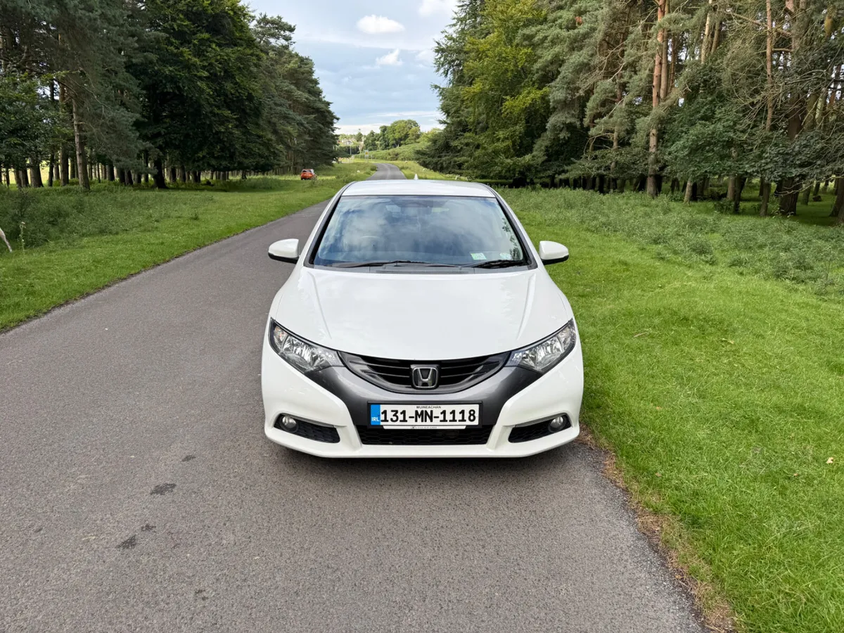 Honda Civic 2013 Diesel - Image 2