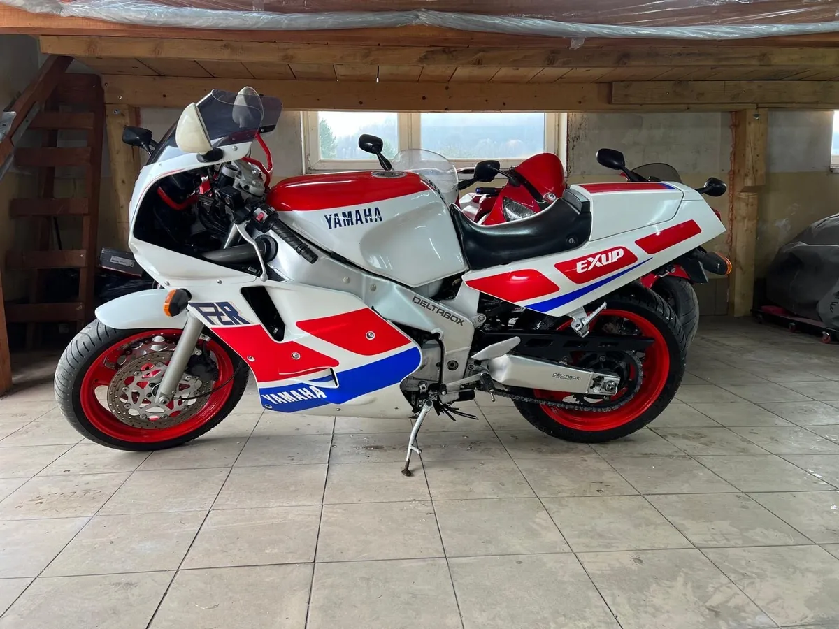 Yamaha fzr1000 1988 - Image 2