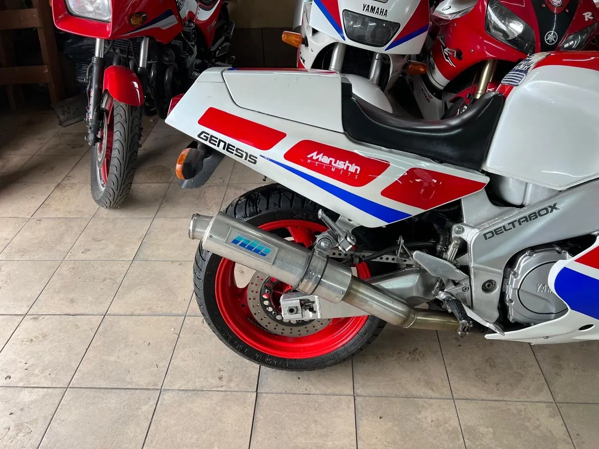 Yamaha fzr1000 1988 - Image 3