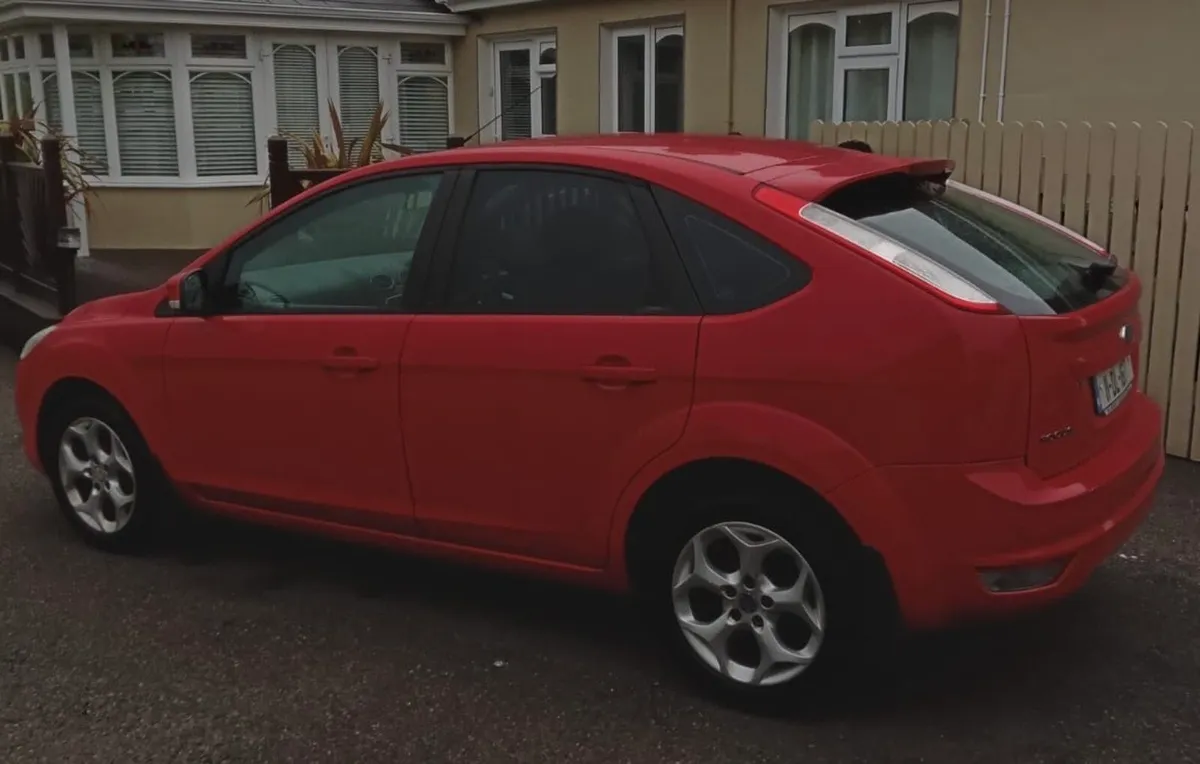 Ford Focus - Image 4