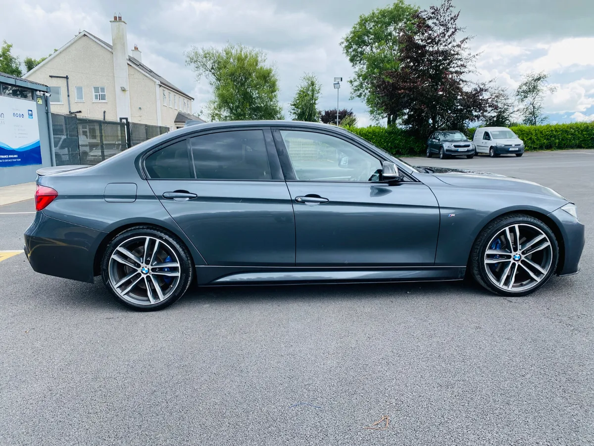 BMW 3-SERIES M-SPORT SHADOW EDITION AUTO 2018 - Image 4