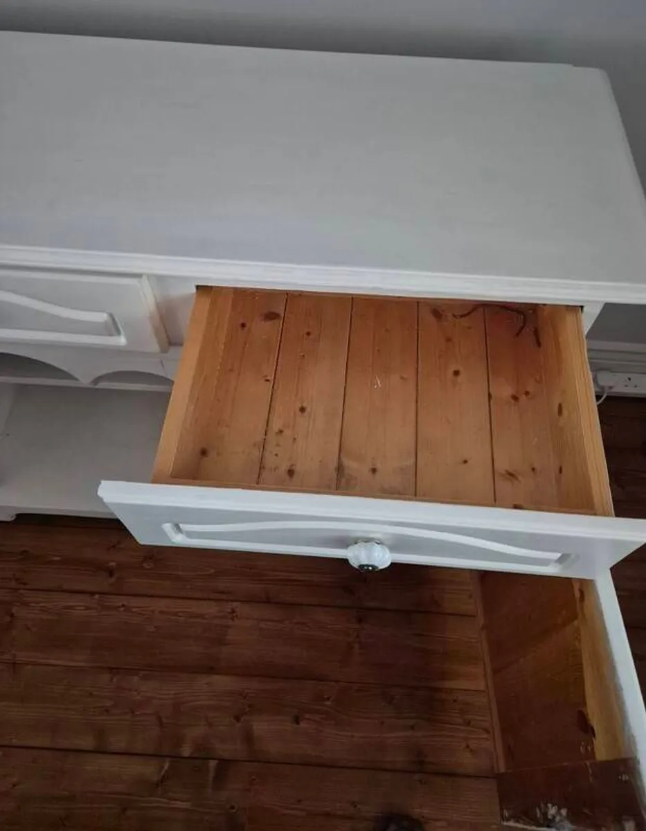 Sideboard - Image 3