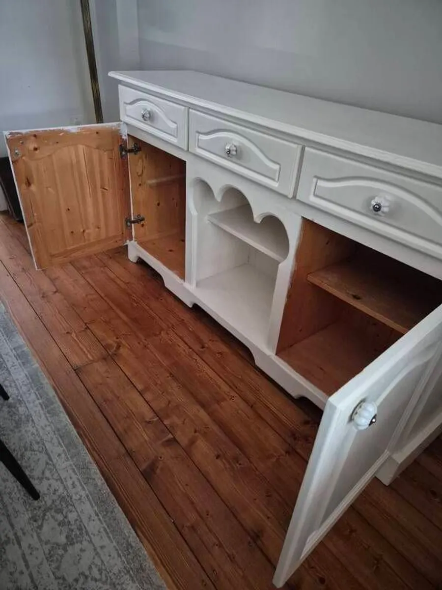 Sideboard - Image 4