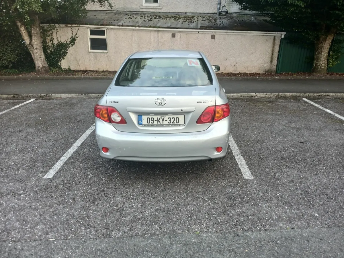 Toyota Corolla 2009 - Image 1