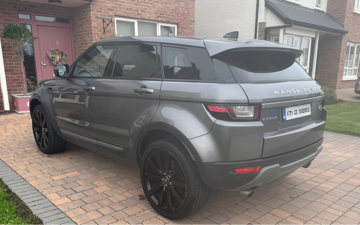 2017 Range Rover Evoque 2.0 Diesel - Image 2