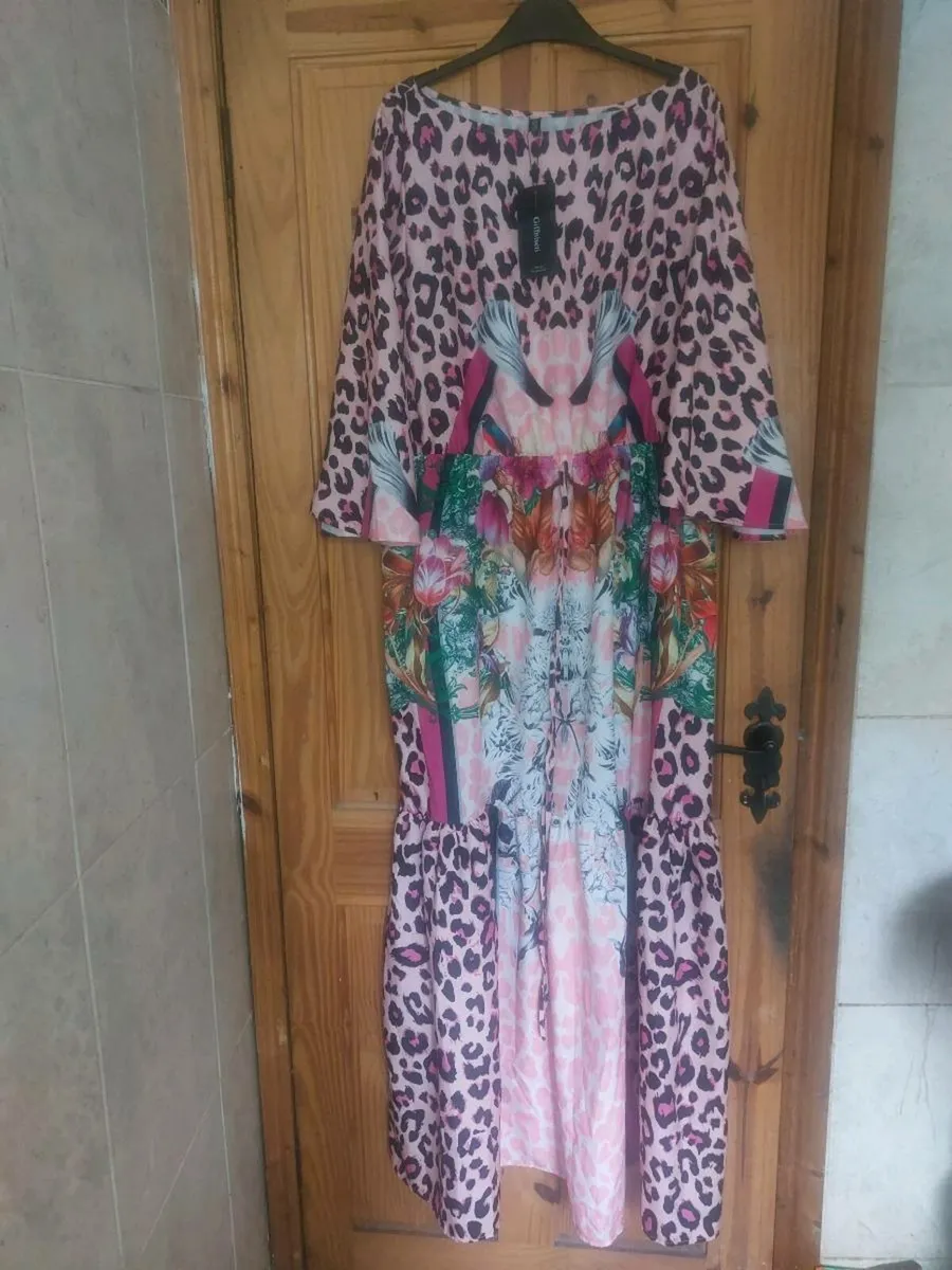 Giffniseti floral maxi dress size 2XL (free post) - Image 1