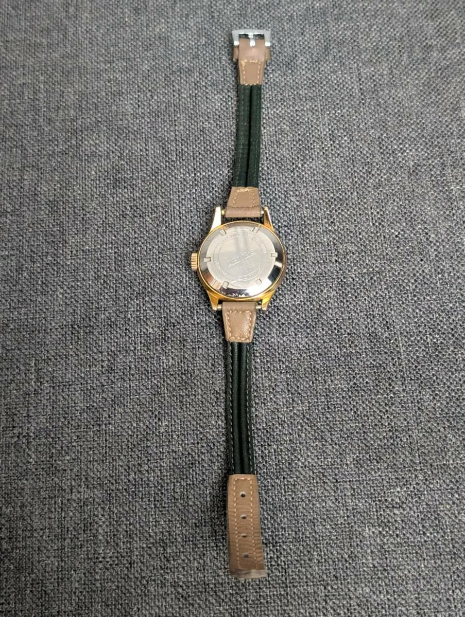 V-rare Vintage Damas SWISS ladies mechanical watch - Image 3