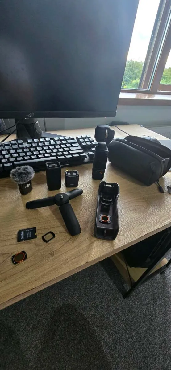Dji osmo pocket 3 creator combo - Image 1