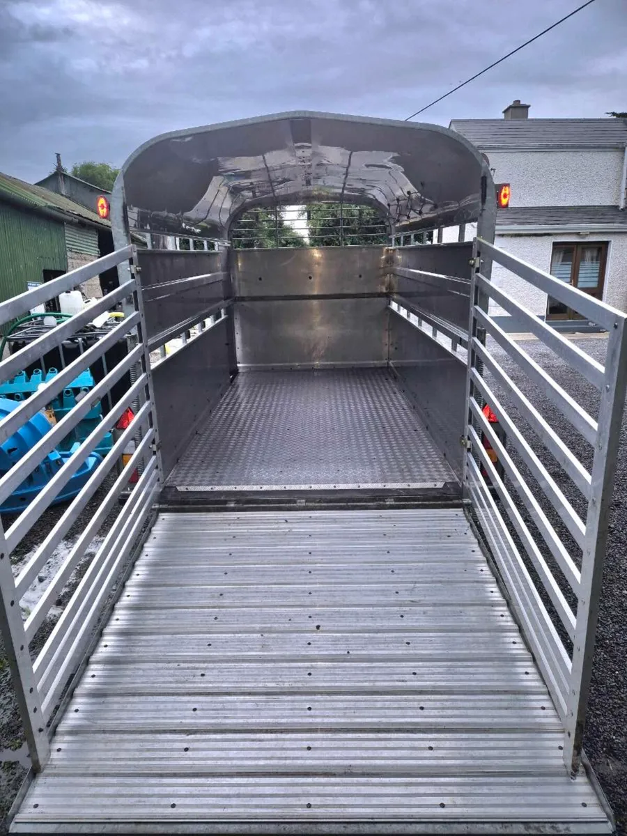 Cattle trailer - Image 4