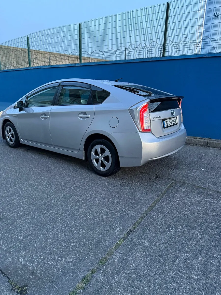 Car - Image 3